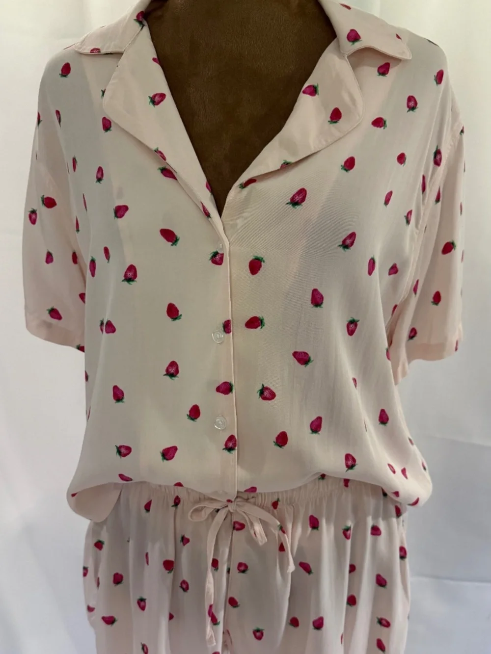 RAILS Light Pink Strawberry Print Short Pajama Set - Size S 100% Rayon